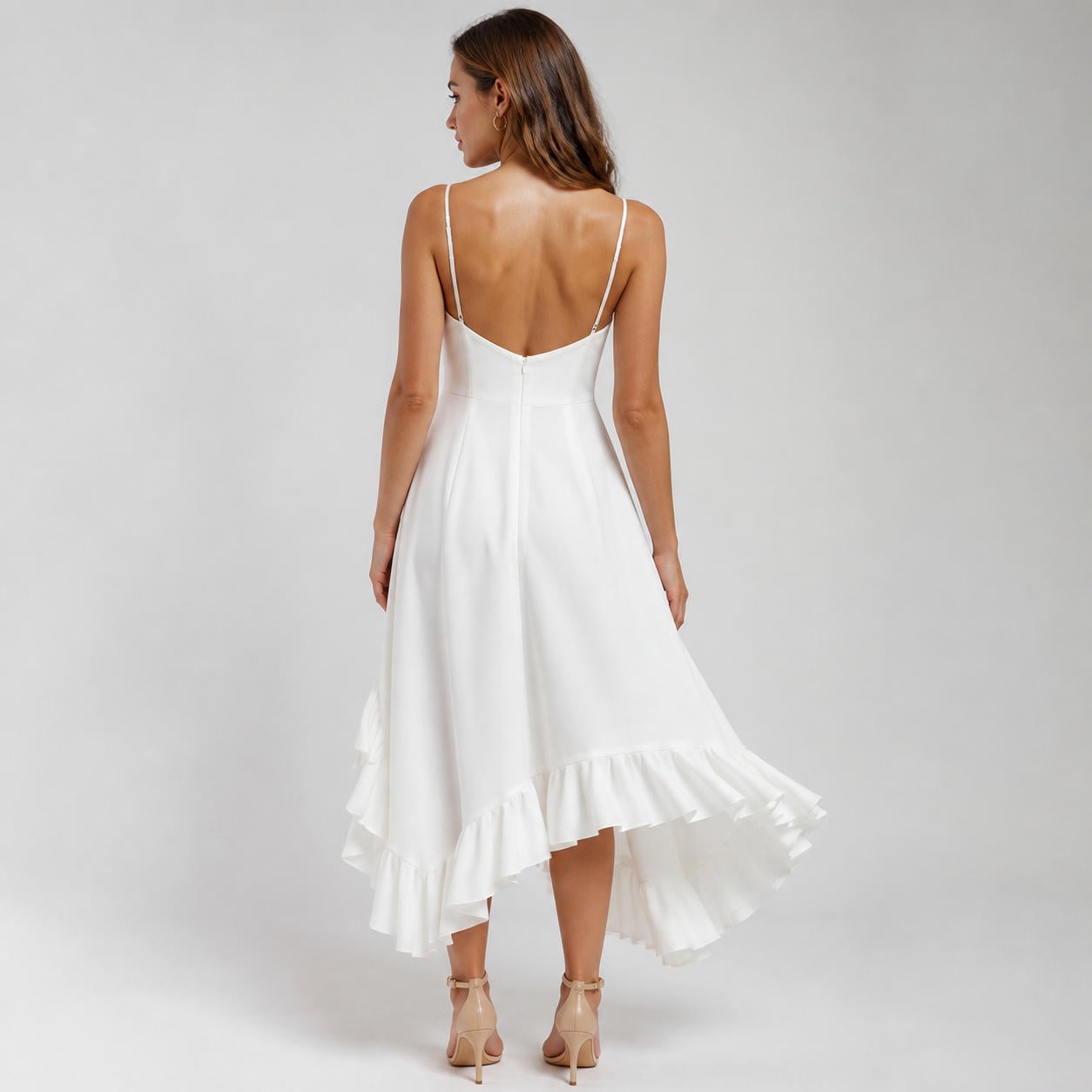 Sommerliches Midikleid mit Volantsaum und Spaghettiträgern – Ansicht 2