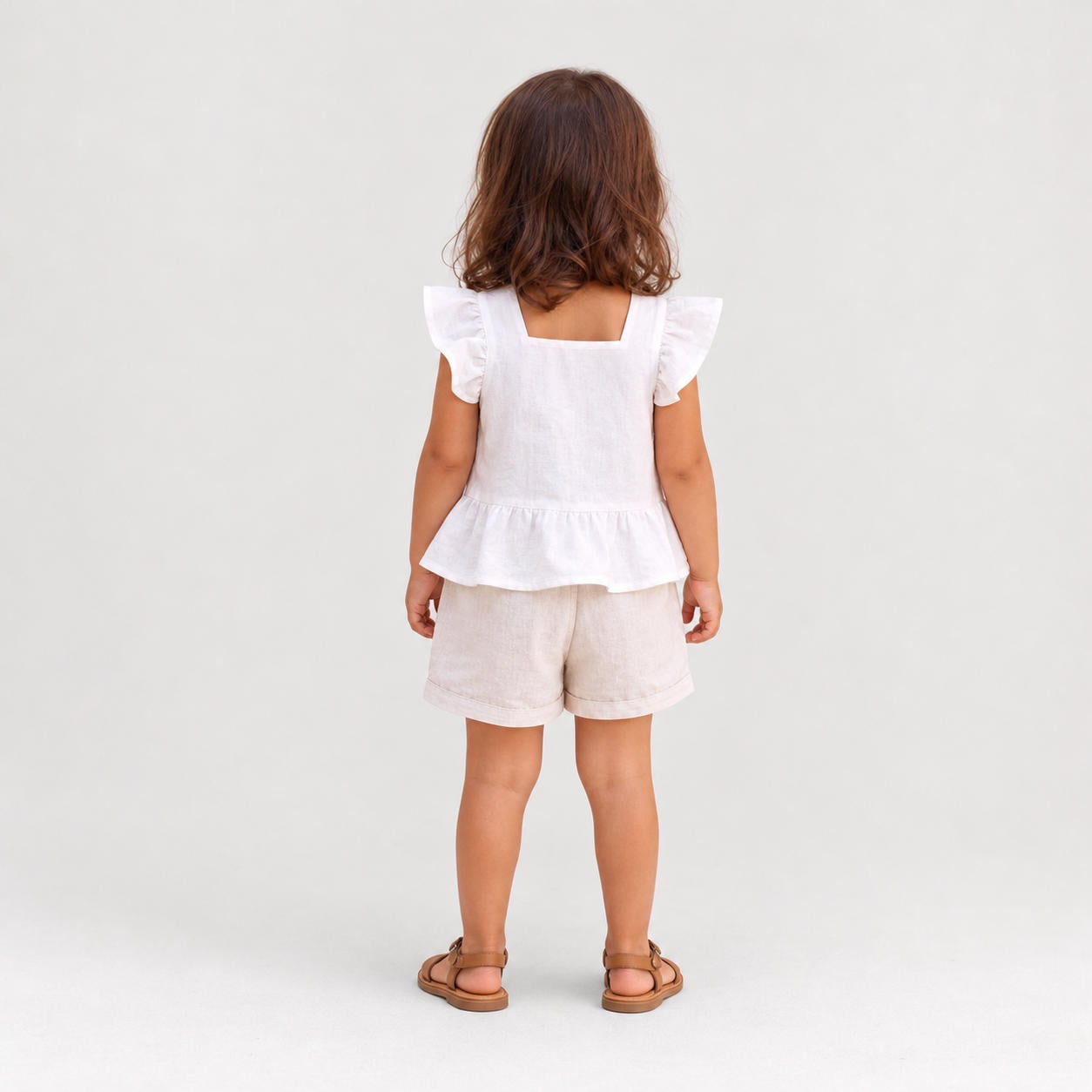 Leinen-Set für Mädchen aus Schößchen-Top mit Flatterärmeln und Shorts – Ansicht 2