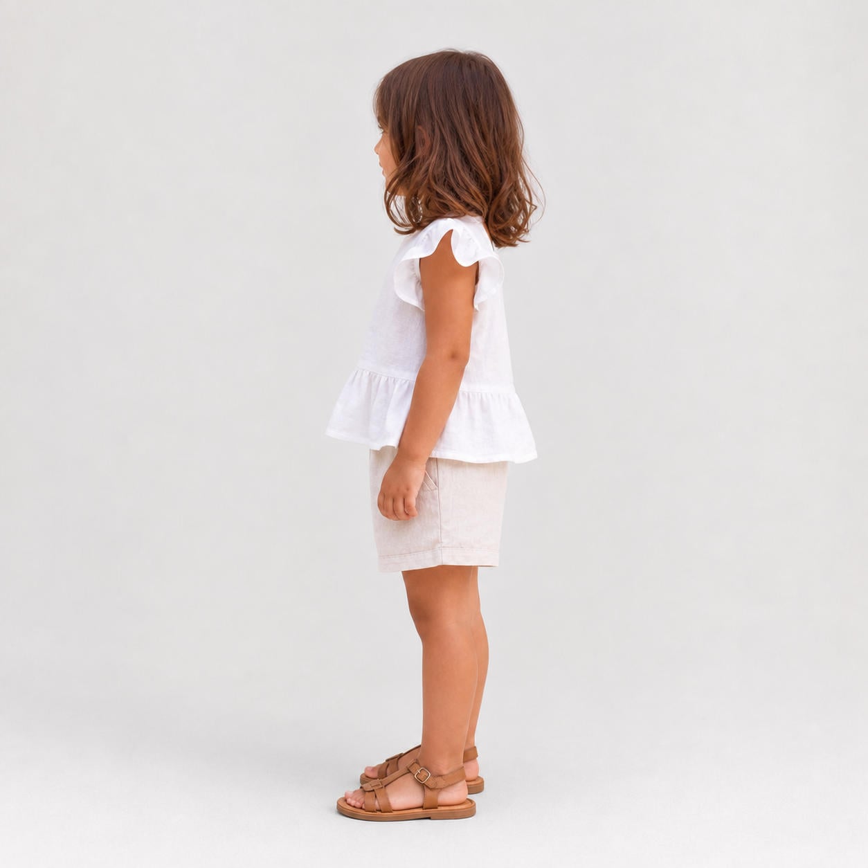 Leinen-Set für Mädchen aus Schößchen-Top mit Flatterärmeln und Shorts – Ansicht 3