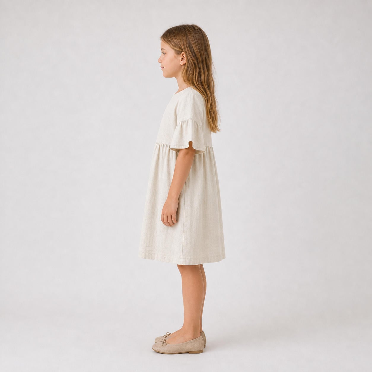 Leinenkleid für Mädchen mit Glockenärmeln und Empire-Taille – Ansicht 3