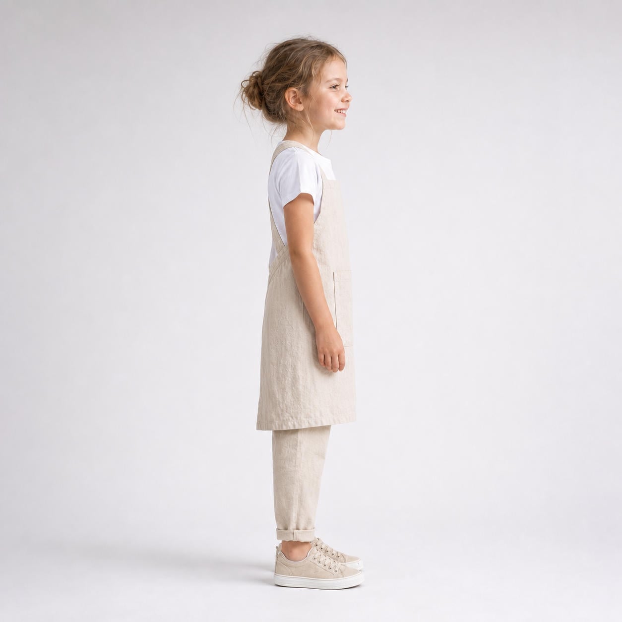 Leinen-Kinderschürze mit gekreuzten Rückenträgern – Ansicht 3