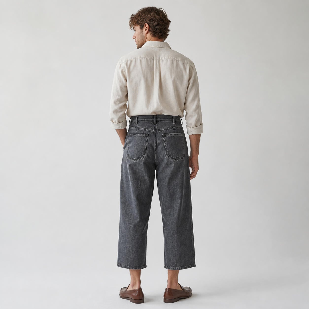 Weite Herren-Caprihose mit Bundfalten im Streetwear-Stil der 90er – Ansicht 2