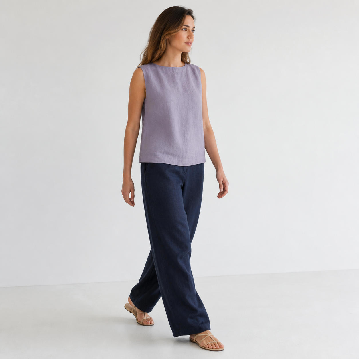 Minimalist Sleeveless Boat-Neck Linen Tank Top – view 3