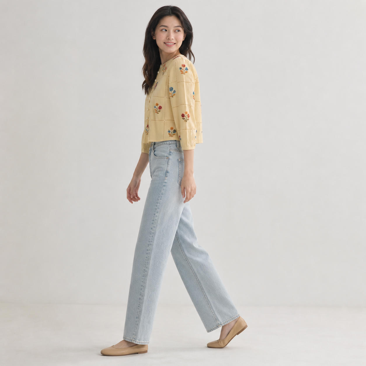 Crop Blouse with 3/4 Puff Sleeves and Back-Button Closure – view 3